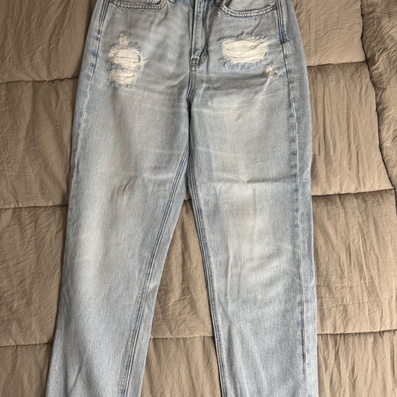 American Eagle jean - Picture 2 of 3